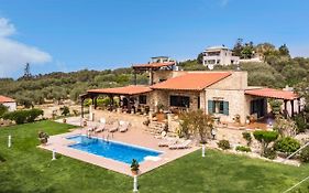 Athina Traditional Villa By Be On Holidays
